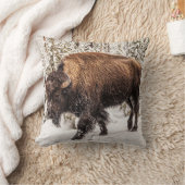 怖いバイソン(バイソンバイソン) – バッファロー – 雪 クッション (ブランケット)