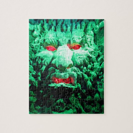 怖い仮面の顔が岩の顔に ジグソーパズル (縦)