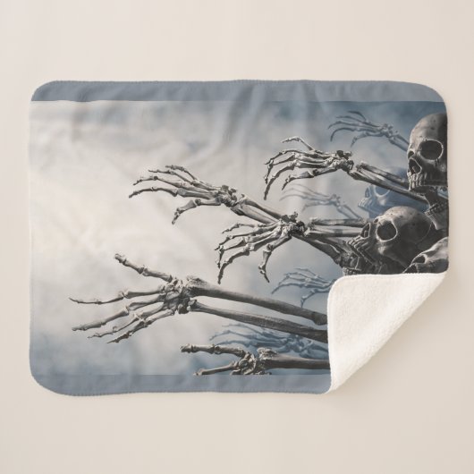 怖い墓地の手が月のハロウィンシェアーに達する シェルパブランケット (正面(横))