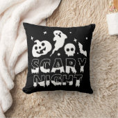 怖い夜の白黒ハロウィーン クッション (ブランケット)