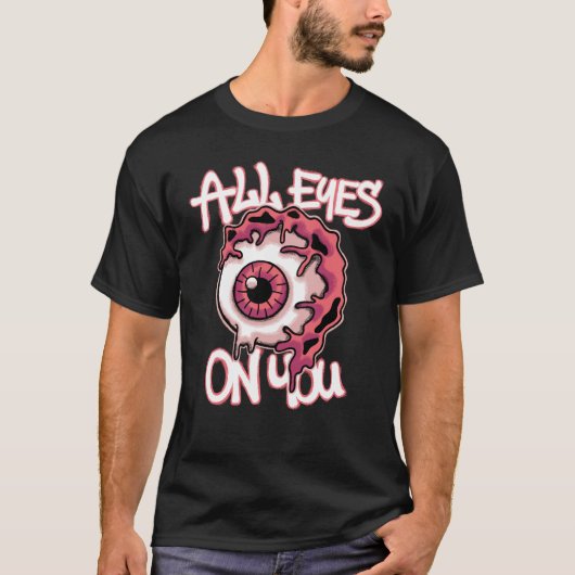 怖い目のストリートウェア Tシャツ (正面)