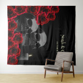 怖い赤いフローラゴシックスカルとバラハロウィーン タペストリー (インサイチュ(横))