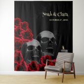 怖い赤いフローラゴシックスカルとバラハロウィーン タペストリー (インサイチュ)