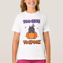 怖がらせるにはあまりにもかわいい黒猫の子供用ハロウィンTシャツ