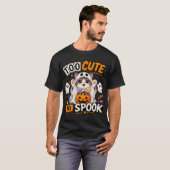 怖がらせるにはかわいすぎる – かわいいハロウィンの幽霊猫C Tシャツ (正面フル)