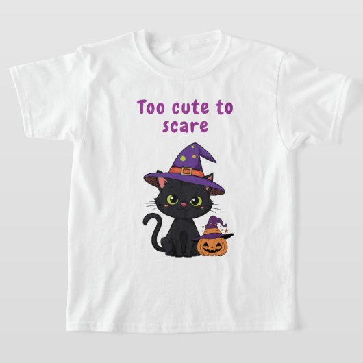 怖がらせるほどかわいい – ハロウィーンブラックキャットデザイン Tシャツ (レイダウン)