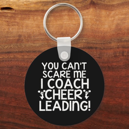 怖がらせるわけにはいかないチアリーティング監督！ キーホルダー (正面)