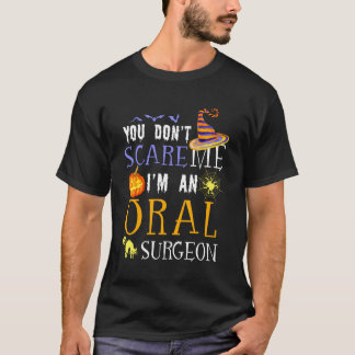 怖がらない口腔外科医ハロウィンの言葉遊び Tシャツ