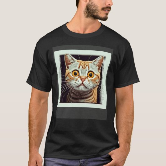 怖がるネコ Tシャツ (正面)
