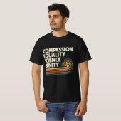 思いやり 平等 科学 理性 教師 Tシャツ (正面フル)