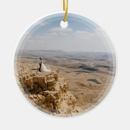 思い出に残るカスタム自分の写真を結婚作成する セラミックオーナメント (正面)