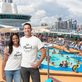 思い出に残る新婚旅行の特別なギフトをカスタマイズ Tシャツ