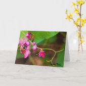 思い出のハチさんコーラル ヴァイン 花のテンプレート カード (黄色い花)