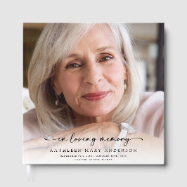 思い出の中で写真を満喫する葬儀 ゲストブック