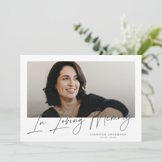 思い出を愛するミニマルなメモリアルフォトカード 招待状 (スタンド正面)