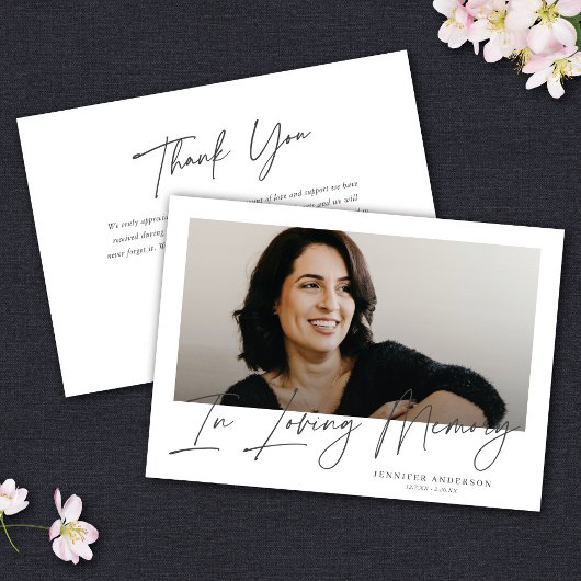 思い出を愛するミニマルなメモリアルフォトカード 招待状