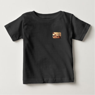 思慮深い天使の製品 ベビーTシャツ