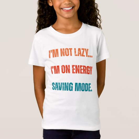 怠けているわけじゃない、省エネモードだ Tシャツ (正面)