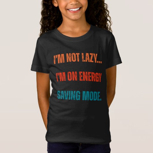 怠けているわけじゃない、省エネモードだ Tシャツ (正面)