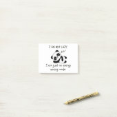 怠け者のおもしろいパンダの投稿ノート ポストイット (デスク上)