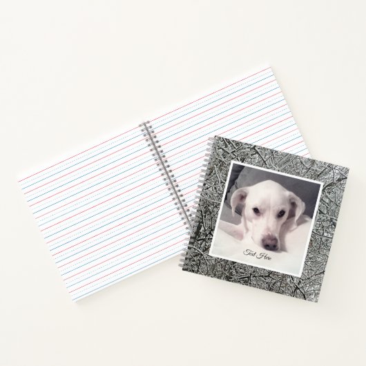 怠け者の冬の日を迎えるかわいい白犬の写真 ノートブック (内部)