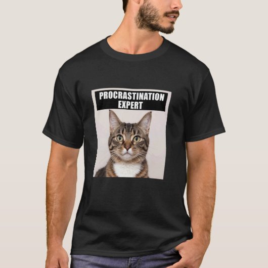 怠け者認定猫ジョーク Tシャツ (正面)