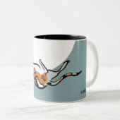 怠惰な太った三色のおもしろい猫 ツートーンマグカップ (正面右)