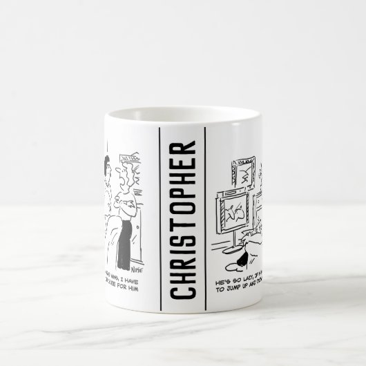 怠惰な男がテレビで競馬見る コーヒーマグカップ (中央)