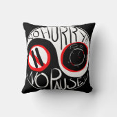 急ぐな、休むな クッション (裏面)