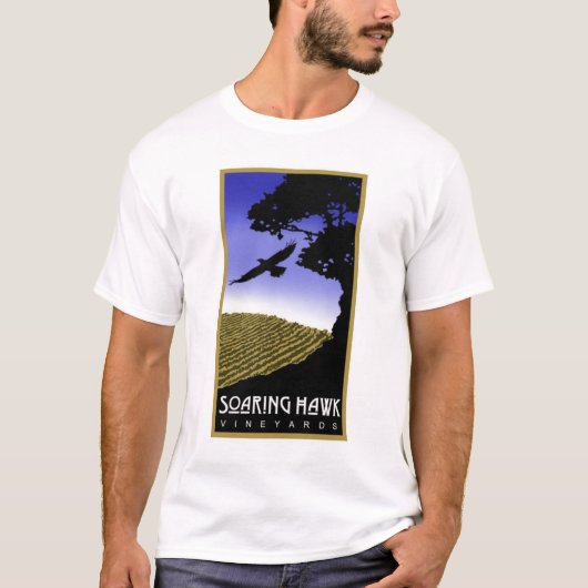 急上昇したタカのブドウ園の人のTシャツ Tシャツ (正面)