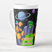 急成長する カフェラテマグ (左アングル)