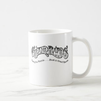 急流はGrand Rapidsのマグで支持します コーヒーマグカップ