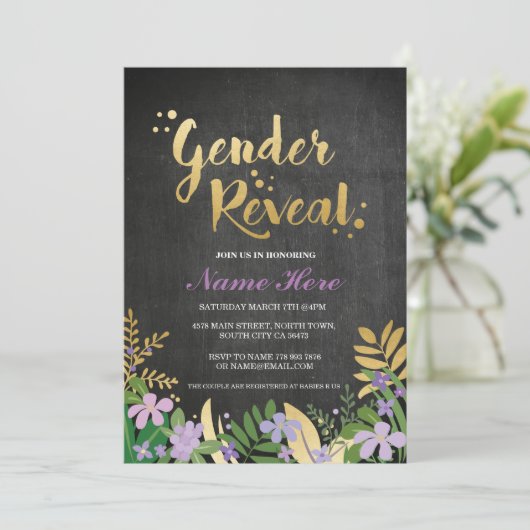 性はベビーシャワーの招待の金ゴールドの紫色の黒を明らかにします 招待状 (スタンド正面)