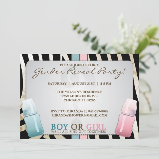 性は哺乳瓶の男の子または女の子の招待状を明らかにします 招待状 (スタンド正面)