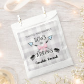 性別が弓または矢印を明らかにする赤ちゃんシャワー フェイバーバッグ (クリップ留めされた状態)