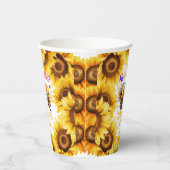 性別によって彼または彼女がシャワーを浴びる何かを明らかにする 紙コップ (右)