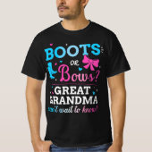 性別はブーツまたは弓を明かす素晴らしおばあちゃんベビーパー Tシャツ (正面)