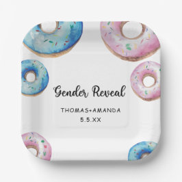 性別を明らかにすることを知っている男の子または女の子 ペーパープレート