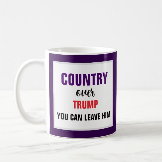 性格を超えたトランプの国 コーヒーマグカップ (左)
