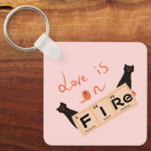 恋が燃えている | キーチェおもしろいーン キーホルダー (正面)