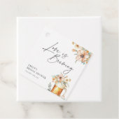恋が生まれつつある フローラル ブライダルシャワー フェイバータグ (インサイチュ)