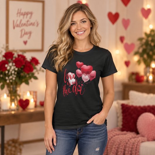 恋が舞い込むTシャツ Tシャツ