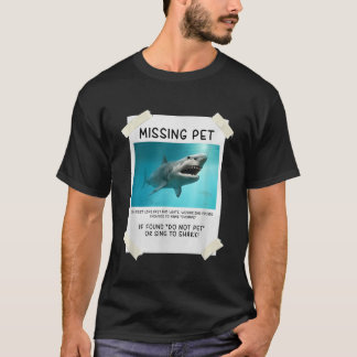 恋しく思のペットおもしろいのサメ Tシャツ