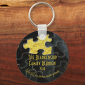 恋しく思ズパズルピースブラック金ゴールドファミリー懇親会 キーホルダー (正面)