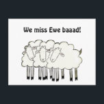 恋しく思遊君 ポストカード<br><div class="desc">愛らしいのまわりに羊が集まってメッセージを送る： "私たち恋しく思は、Ewe baad!" まだユーモアのあるメッセージを伝える！</div>