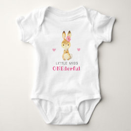 恋しく思Onederful Sweet Bunny First 1th Birthday Girl ベビーボディスーツ