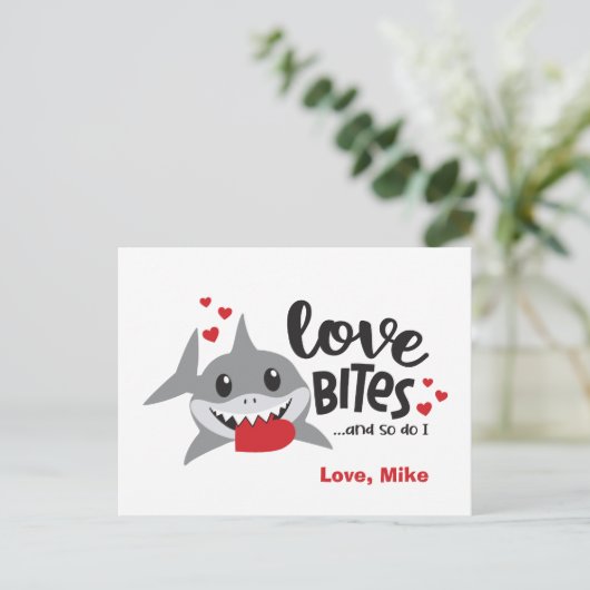 恋にかまれる| Shark Boy Valentineおもしろいも同様 シーズンポストカード (スタンド正面)