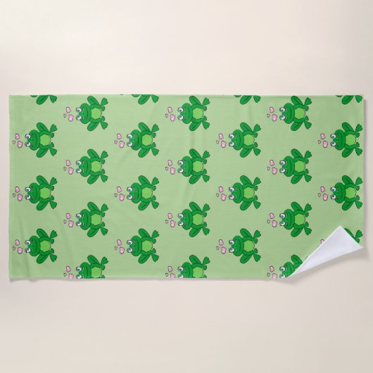 恋に落ちた可愛いカエル ビーチタオル (正面)