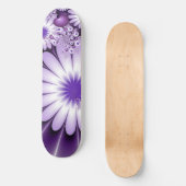 恋に落ちる抽象芸術花とハートフラクタル スケートボード (正面)