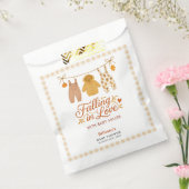 恋に落ちる秋の赤ちゃん服ベビーシャワー フェイバーバッグ (封をした状態)